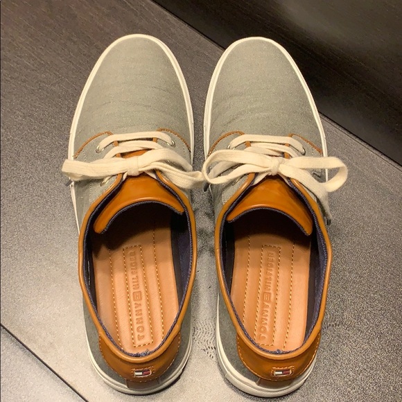 Tommy Hilfiger Heathered Gray Sneakers - Picture 4 of 7